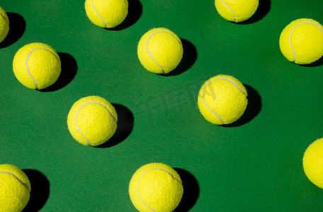 竞争海报摄影照片_高角度网球