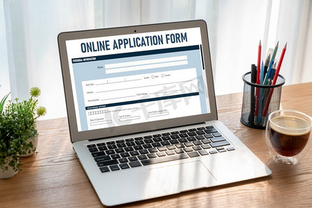 在互联网网站上的最新登记网上申请表。最新注册网上申请表