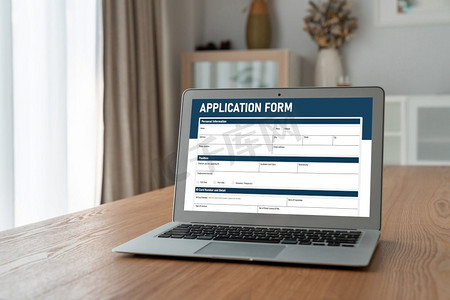 在互联网网站上申请时尚注册的网上表格。网上报名表格