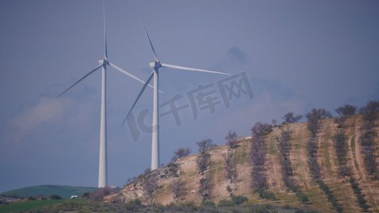 田野国风摄影照片_西班牙、安达卢西亚、电力、田野