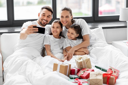 父亲、女儿、圣诞节、智能手机