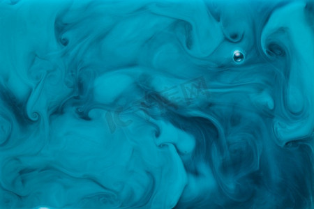 蓝色背景颜料摄影照片_蓝色丙烯酸纹理混合油漆抽象与大理石图案