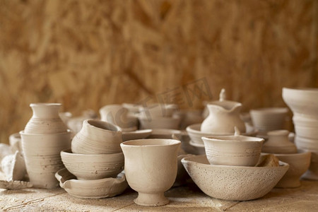 前视图各种陶瓷花瓶陶瓷概念