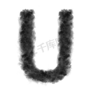 字母U由黑云或烟雾在白色背景上制作，带有复制空间，而不是渲染。字母U由白色背景上的黑云组成。