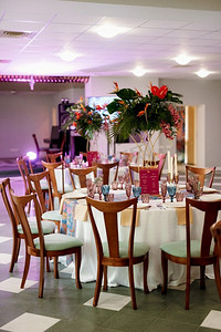 宴会厅摄影照片_宴会厅的装饰在马拉坎风格的五彩缤纷的颜色