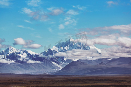 国朝风山摄影照片_德纳里国家公园风景德纳里山是北美最高的山峰，位于阿拉斯加州。