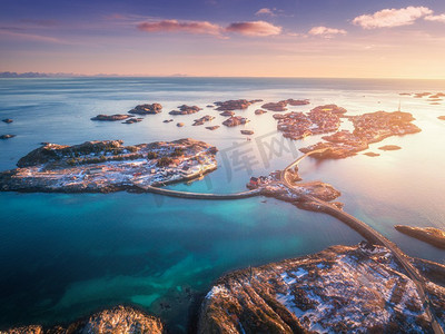 你好福尔摩斯摄影照片_挪威罗福滕，冬天，峡湾