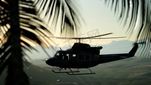 8K慢动作美国军用直升机在越南