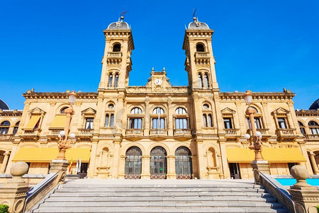圣塞巴斯蒂安市政厅或主图书馆在圣塞巴斯蒂安多诺斯蒂亚市中心，巴斯克国家西班牙北部
