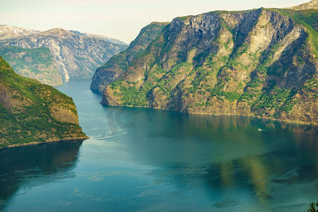 Aurlandsfjord峡湾景观，挪威斯堪的纳维亚。国家旅游路线Aurlandsfjellet..挪威的Aurlandsfjord