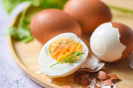 吃鸡吃鸡摄影照片_开胃菜背景煮鸡蛋