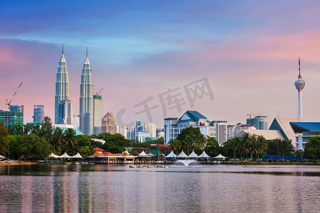 架构摄影照片_ 马来西亚，吉隆坡，城市景观，天际线