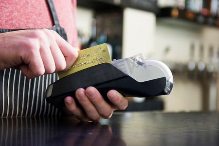 一种手刷信用卡读卡器装置
