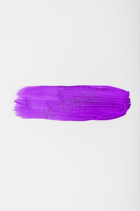 紫色水彩画笔笔触与空间你自己的文字