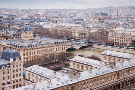 巴黎鸟瞰和塞纳河，法国。俯瞰巴黎和塞纳河