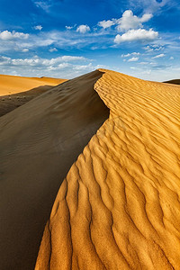 萨姆在塔尔沙漠的沙丘。印度拉贾斯坦邦。塔尔沙漠沙丘