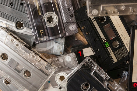 俯瞰老式盒式磁带。高分辨率照片。俯瞰老式盒式磁带。高品质的照片