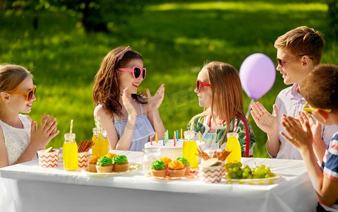  生日，聚会，蛋糕，庆祝活动