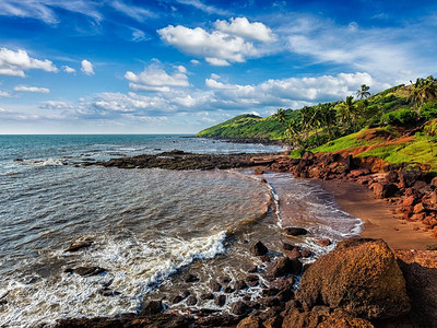 降档摄影照片_印度果阿岛安朱纳海滩著名的旅游目的地。安朱纳海滩