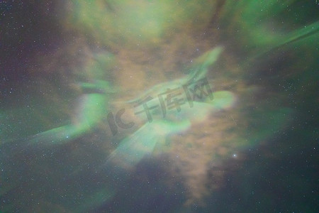 冰岛雷克雅未克地区的北极光北极光