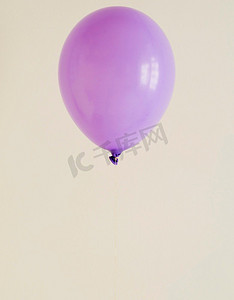 周年店庆摄影照片_紫色气球高分辨率照片。紫色气球高品质的照片