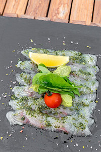 鲈鱼生鱼片地中海风味料理