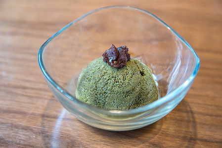 自制绿茶果子露冰淇淋核桃食物