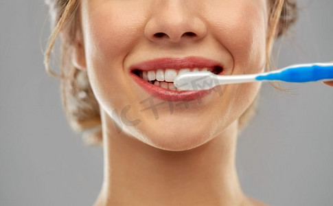 牙刷不干胶摄影照片_ 牙齿，牙刷，牙齿，卫生