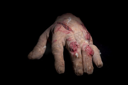 万圣节对象概念,黑色背景水滴鱼阴虱