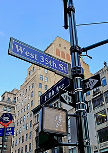 纽约市街道标牌-西35和第五大道