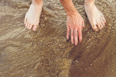 海水中的手脚