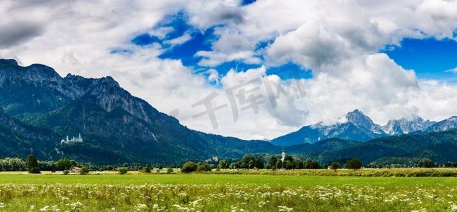 美丽的阿尔卑斯山自然风光。福根塞和施旺加。美丽的阿尔卑斯山自然风光。德国、巴伐利亚州、福根西和施万高；