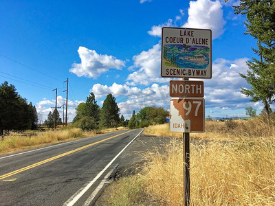 scenic摄影照片_Lake Coeur D Alene Scenic Byway’ Lake Coeur D Alene Scenic Byway，爱达荷州’