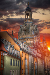 欧洲教堂建筑摄影照片_德国的德累斯顿。重建后的老城的建筑德国的德累斯顿。