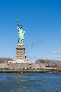 美国地标建筑摄影照片_自由女神像在纽约市美国