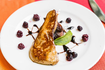 炸鹅肝烤,法式美食.西餐牛扒黑椒牛排