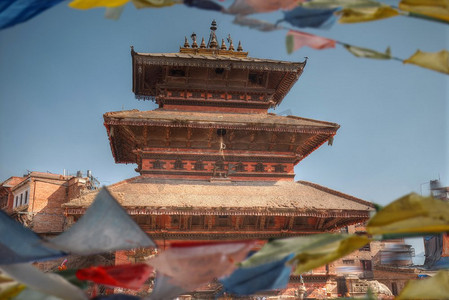 尼泊尔加德满都瓦莱巴克塔普尔的杜巴广场寺庙。巴德布尔的杜巴广场