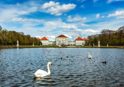 天鹅喷泉摄影照片_ 慕尼黑，德国，巴洛克，宫殿