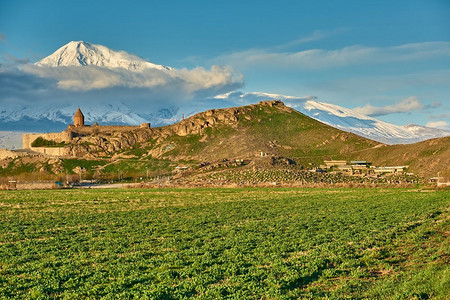 古城堡修道院Khor Virap在亚美尼亚与Ararat山风景背景。成立于642—1662年。