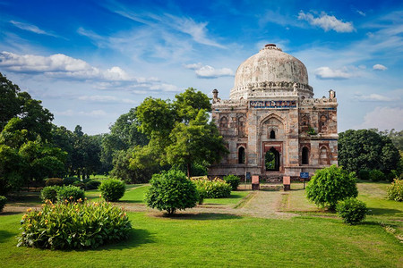 儿园摄影照片_谢什·甘巴德--洛迪王朝最后一个家族的墓穴。它位于印度德里的洛迪花园城市公园。Lodi花园，印度德里