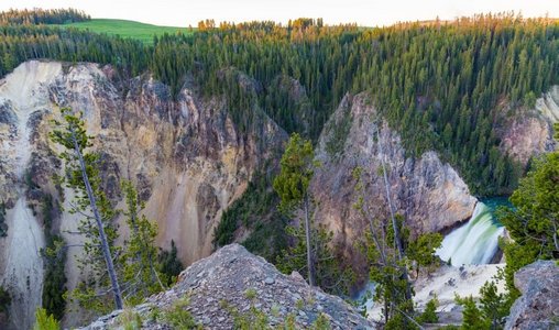 怀俄明州黄石国家公园黄石大峡谷的瀑布