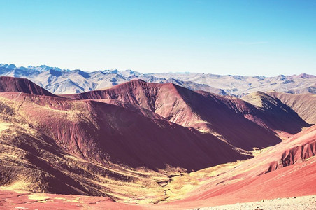 秘鲁库斯科地区的维尼昆卡徒步旅行场景。蒙塔纳·德·锡特·彩色，彩虹山。