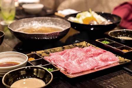 松阪牛肉A5和牛和锅烧锅套餐，Groumet日本火锅料理