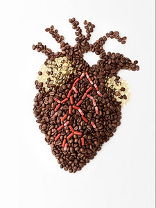 把毒品和咖啡豆掺杂成人类心脏的形状让它跳动。