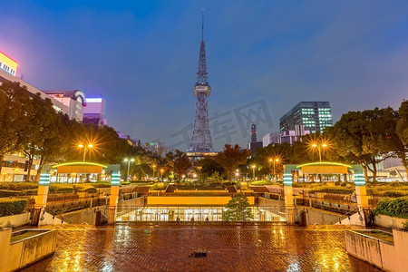 日本城市天际线上有名古屋电视塔。