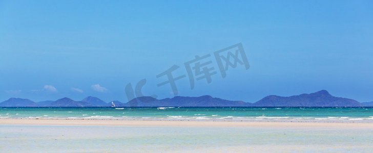 Amazing scenic view of sea bay and mountain islands，巴拉望，菲律宾