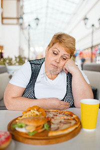  女性，女性，膳食，超重