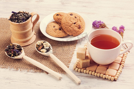 凉茶和饼干.咖啡冰激凌