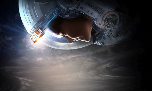 小女孩宇航员在太空触摸星球。这张照片由NASA提供。探索外太空。混合媒体
