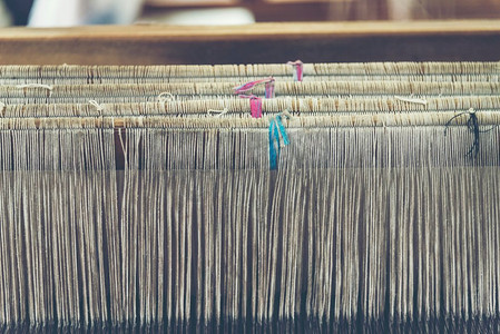 老式织布机用手工编织的棉，复古滤镜形象